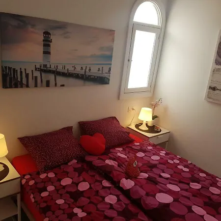 Lägenhet Aloha Garden With Breathtaking Sea-view, Balcony, Wifi, Sat-tv